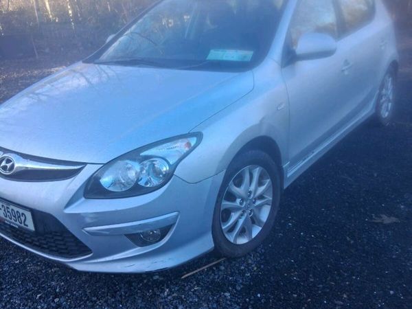Hyundai i30 Hatchback, Diesel, 2010, Silver