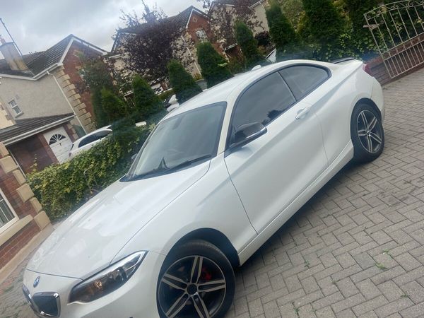 BMW 2-Series Coupe, Petrol, 2016, White