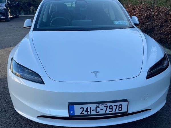 Tesla Model 3 Saloon, Electric, 2024, White
