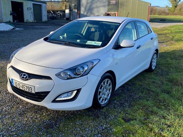 Hyundai i30 Hatchback, Diesel, 2012, White