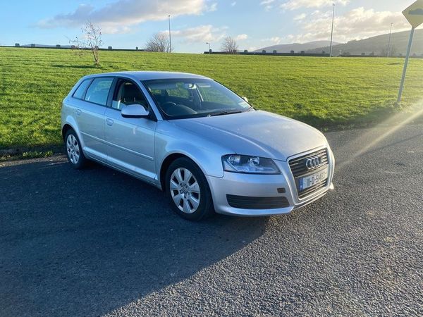 Audi A3 Hatchback, Diesel, 2011, Silver