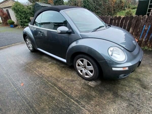 Volkswagen Beetle Convertible, Diesel, 2011, Grey