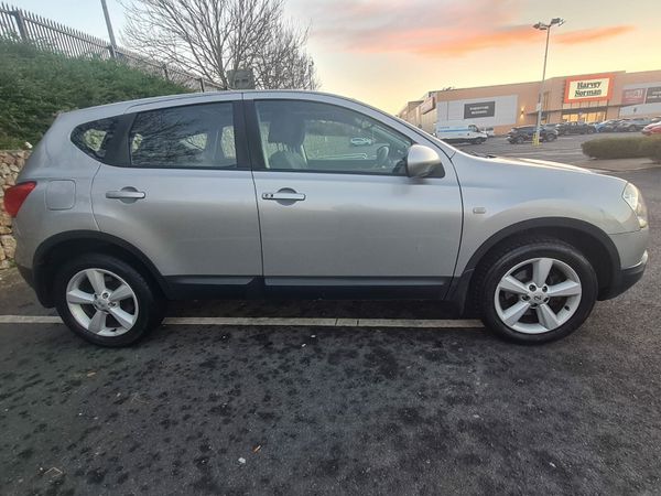 Nissan Qashqai Hatchback, Petrol, 2007, Silver