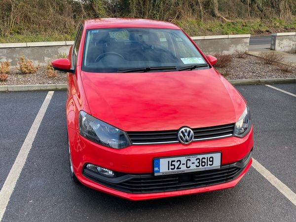 Volkswagen Polo Hatchback, Petrol, 2015, Red