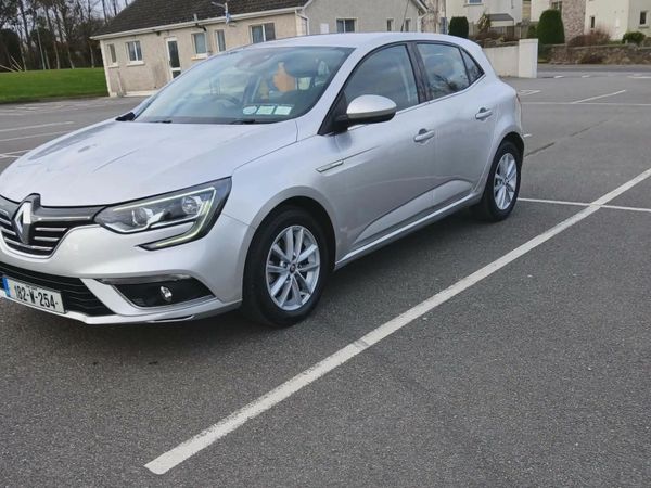 Renault Megane Hatchback, Diesel, 2018, Grey
