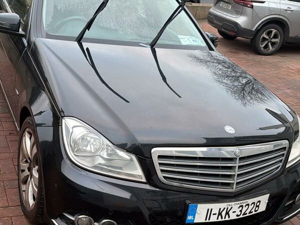 Mercedes-Benz C-Class Saloon, Diesel, 2011, Black
