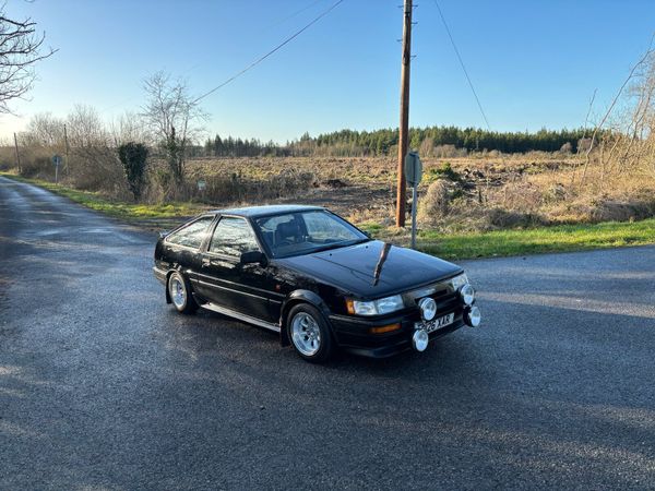 Toyota Corolla Coupe, Petrol, 1986, White