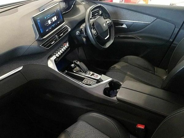 Peugeot 3008 MPV, Diesel, 2021, Black