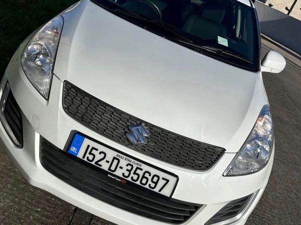 Suzuki Swift Hatchback, Petrol, 2015, White