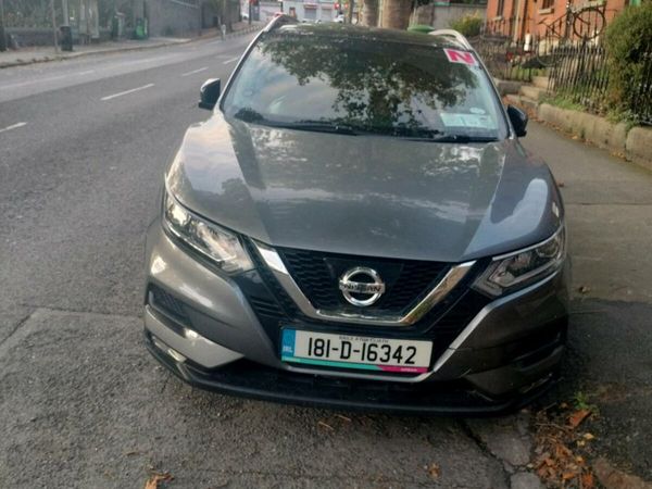 Nissan Qashqai MPV, Petrol, 2018, Grey