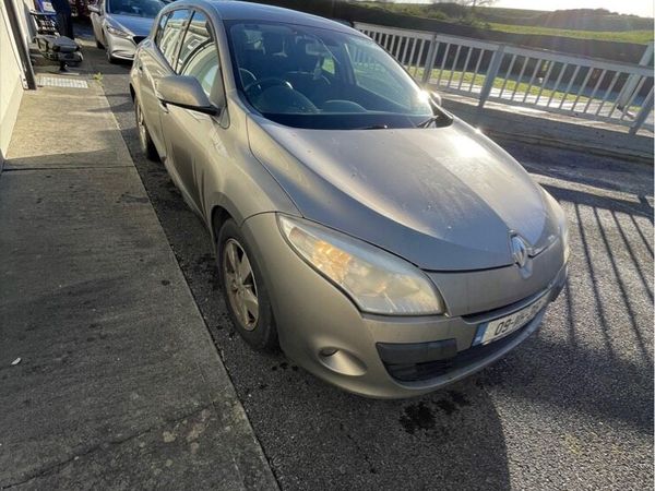 Renault Megane Hatchback, Diesel, 2009, Gold