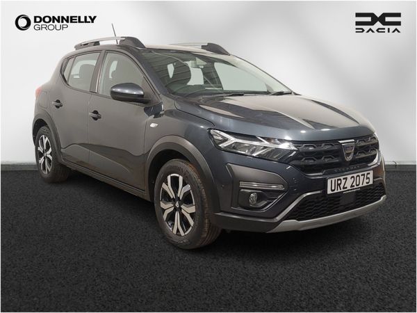 Dacia Sandero Stepway Hatchback, Petrol Gas, 2022, Grey