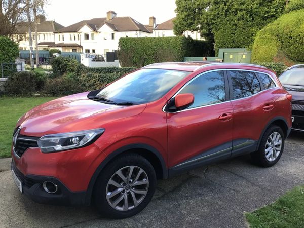 Renault Kadjar SUV, Diesel, 2016, Red