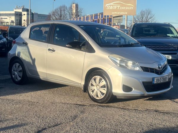 Toyota Yaris Hatchback, Petrol, 2013, Silver