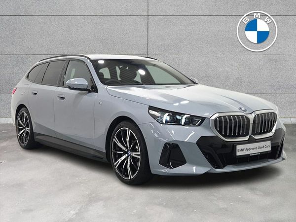 BMW 5-Series Estate, Petrol Plug-in Hybrid, 2025, Grey