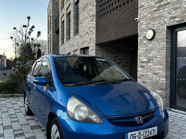 Honda Fit Hatchback, Petrol, 2006, Blue