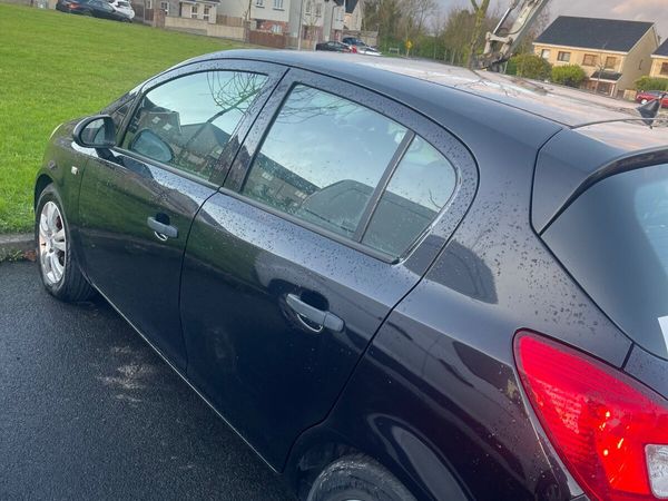 Opel Corsa Hatchback, Petrol, 2011, Black
