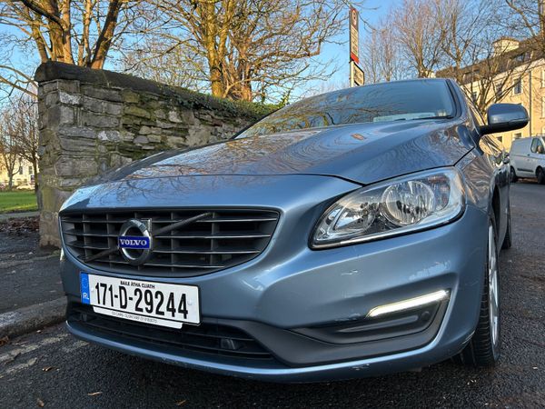 Volvo S60 Saloon, Diesel, 2017, Blue