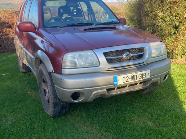 Suzuki Grand Vitara SUV, Diesel, 2002, Red