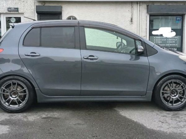 Toyota Vitz Hatchback, Petrol, 2008, Grey