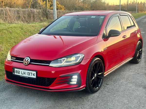 Volkswagen Golf Hatchback, Diesel, 2018, Red