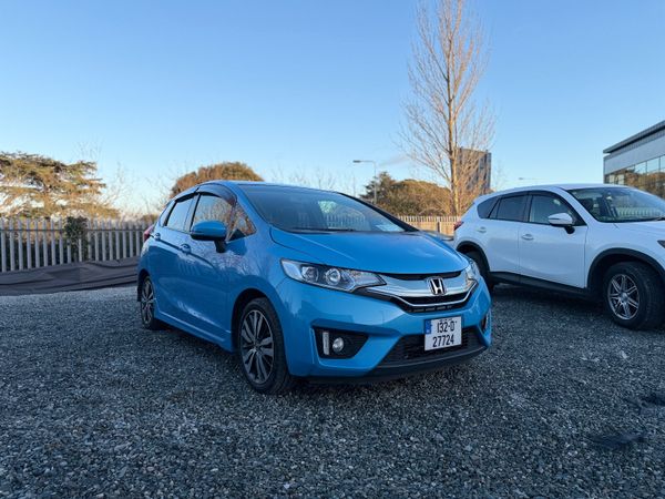 Honda Fit Hatchback, Petrol Hybrid, 2013, Blue