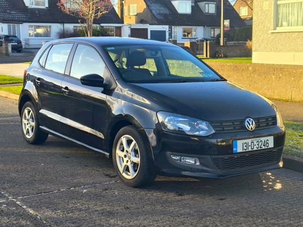 Volkswagen Polo Hatchback, Petrol, 2013, Black