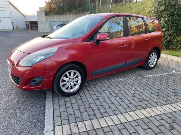 Renault Grand Scenic MPV, Diesel, 2010, Red
