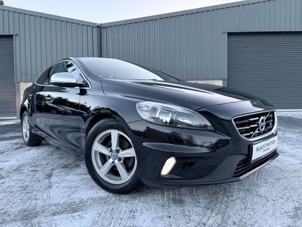 Volvo V40 Hatchback, Diesel, 2013, Black