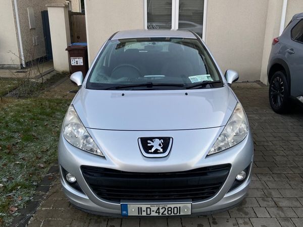 Peugeot 207 Hatchback, Petrol, 2011, Silver