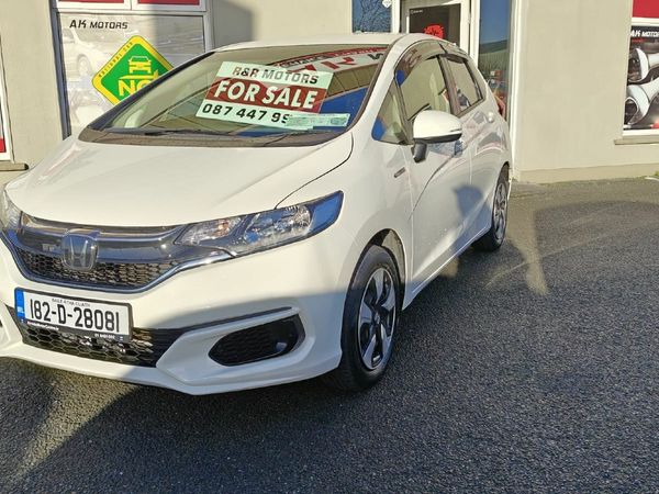 Honda Fit Hatchback, Petrol Hybrid, 2018, White