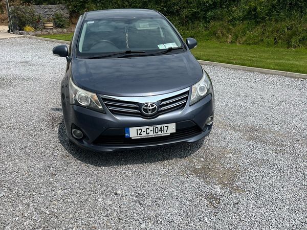 Toyota Avensis Saloon, Diesel, 2012, Blue