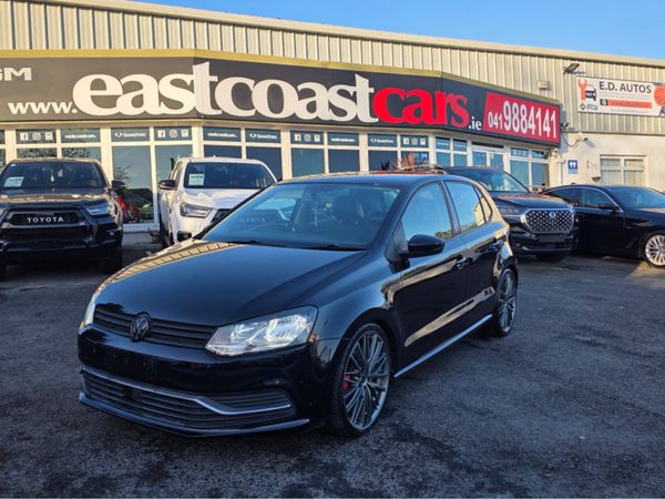Volkswagen Polo Hatchback, Petrol, 2015, Black