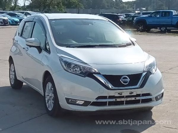 Nissan Note Hatchback, Petrol, 2017, White
