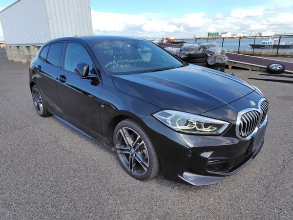 BMW 1-Series Hatchback, Diesel, 2023, Black