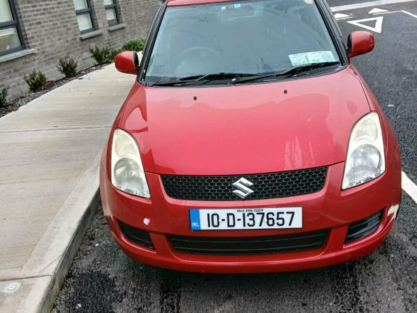Suzuki Swift Hatchback, Petrol, 2010, Red