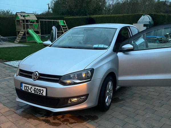 Volkswagen Polo Hatchback, Petrol, 2013, Silver