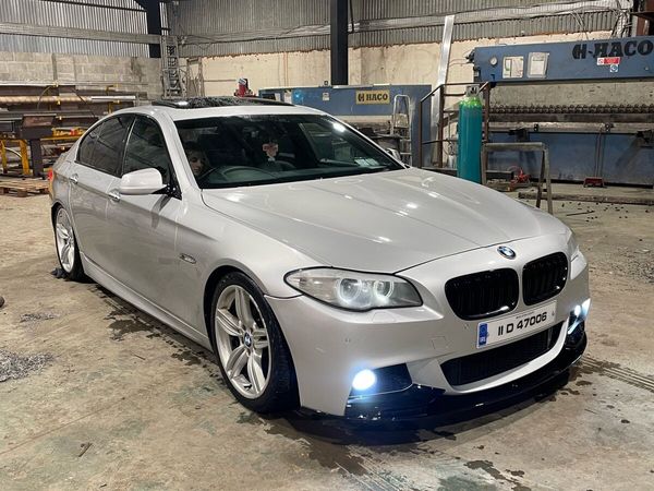 BMW 5-Series Saloon, Diesel, 2011, Silver