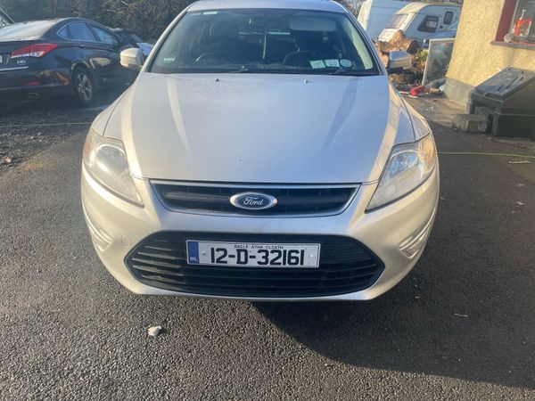 Ford Mondeo Hatchback, Diesel, 2012, Silver