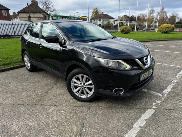 Nissan Qashqai Hatchback, Diesel, 2015, Black