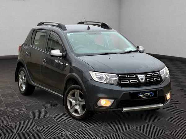 Dacia Sandero Stepway Hatchback, Diesel, 2017, Grey