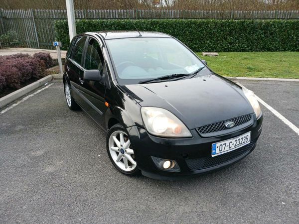 Ford Fiesta Hatchback, Petrol, 2007, Black