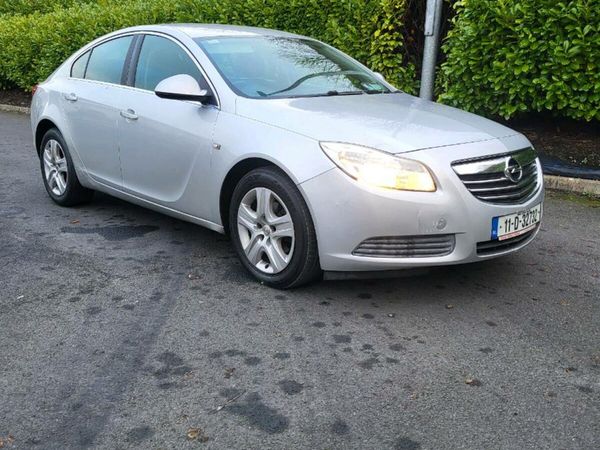 Opel Insignia Hatchback, Diesel, 2011, Silver