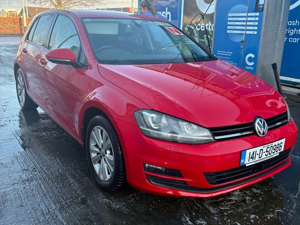 Volkswagen Golf Hatchback, Petrol, 2014, Red