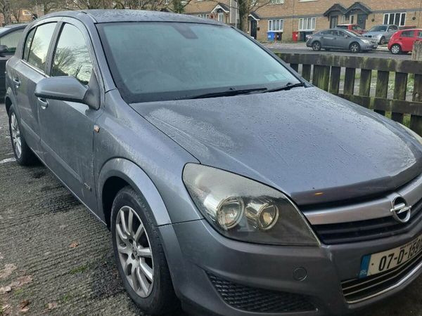 Opel Astra Hatchback, Petrol, 2007, Grey