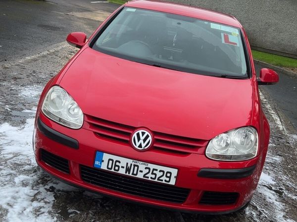 Volkswagen Golf Hatchback, Petrol, 2006, Red