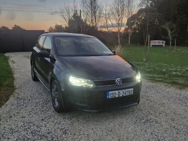 Volkswagen Polo Hatchback, Petrol, 2013, Black