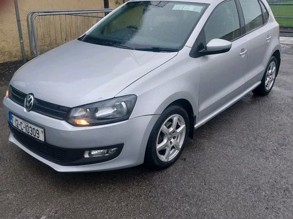Volkswagen Polo Hatchback, Petrol, 2012, Silver