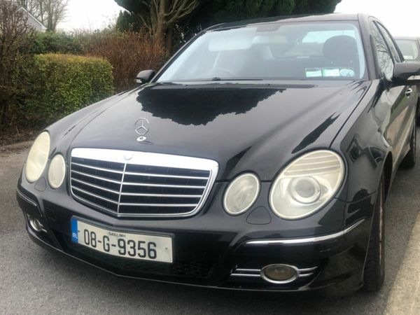 Mercedes-Benz E-Class Saloon, Diesel, 2008, Black