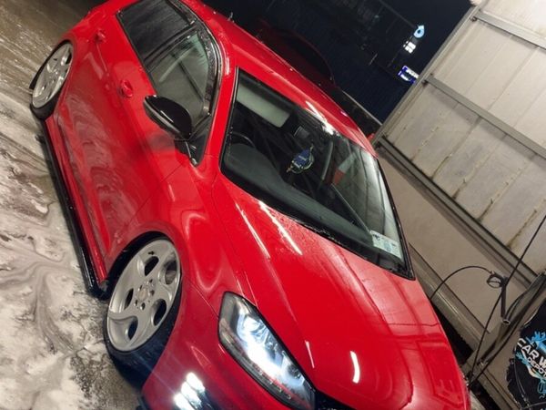 Volkswagen Golf Hatchback, Diesel, 2013, Red